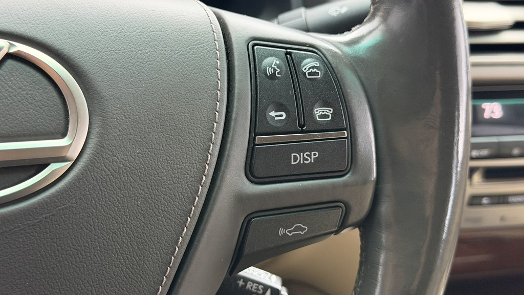 Photo 47 of this LEXUS LS 460