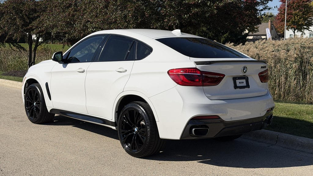 Photo 4 of this BMW X6