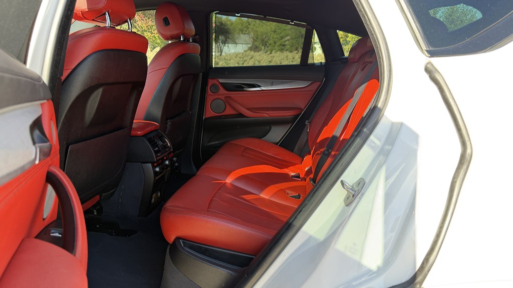 Photo 36 of this BMW X6