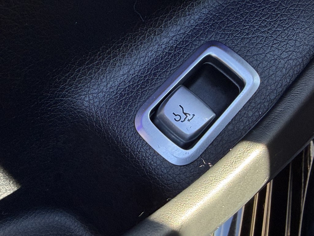 Photo 80 of this MERCEDES-BENZ S-CLASS