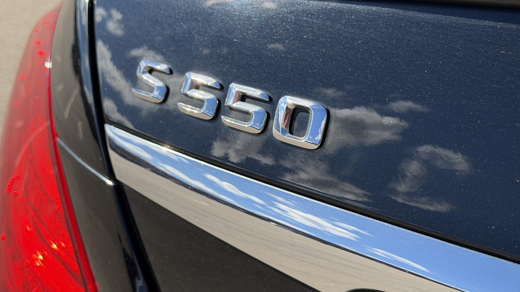 Photo 14 of this MERCEDES-BENZ S-CLASS
