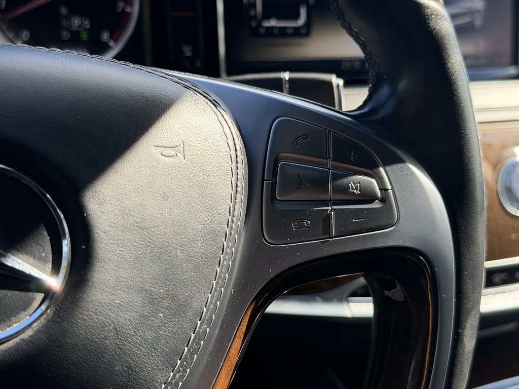Photo 84 of this MERCEDES-BENZ S-CLASS
