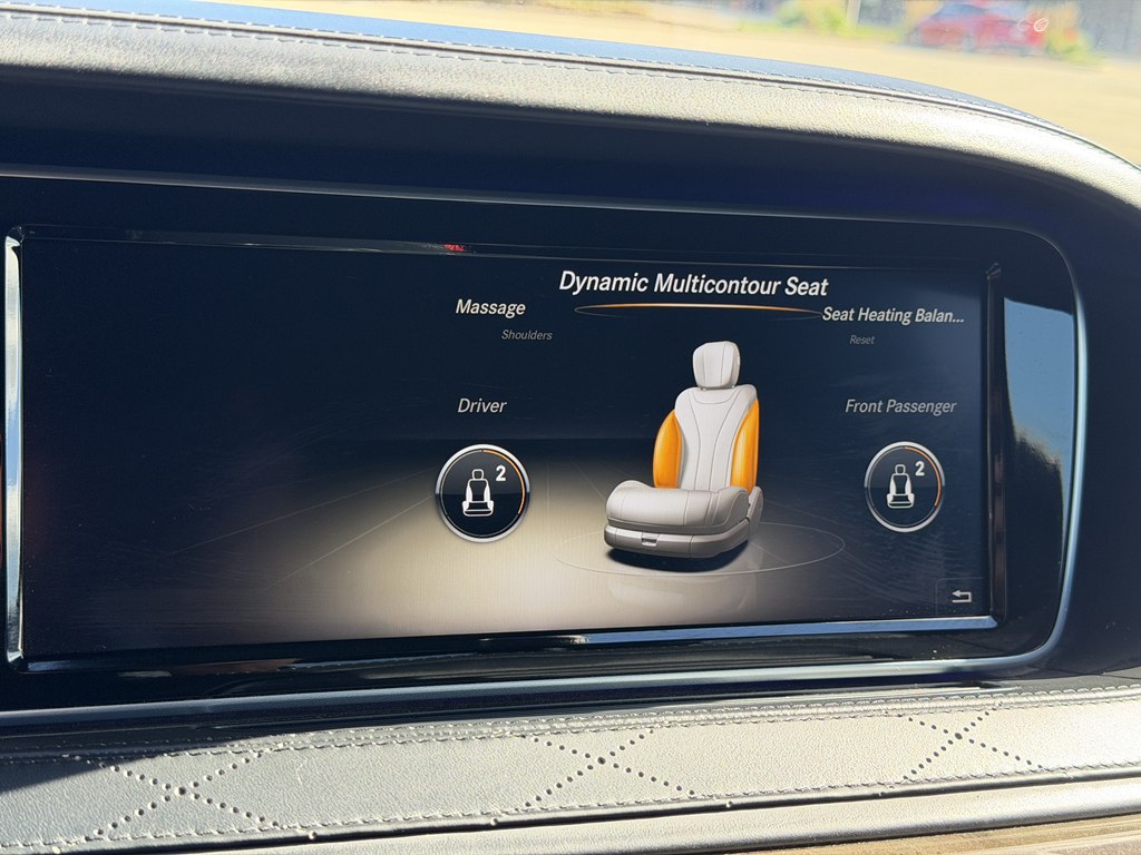 Photo 79 of this MERCEDES-BENZ S-CLASS