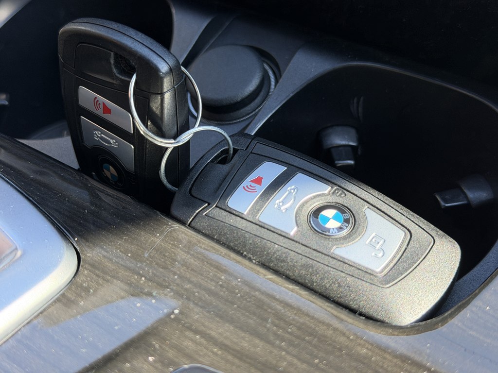 Photo 69 of this BMW 5 SERIES