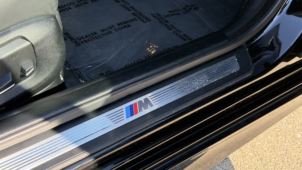 Photo 60 of this BMW 5 SERIES