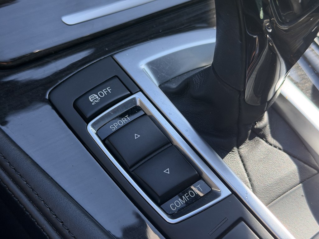 Photo 62 of this BMW 5 SERIES