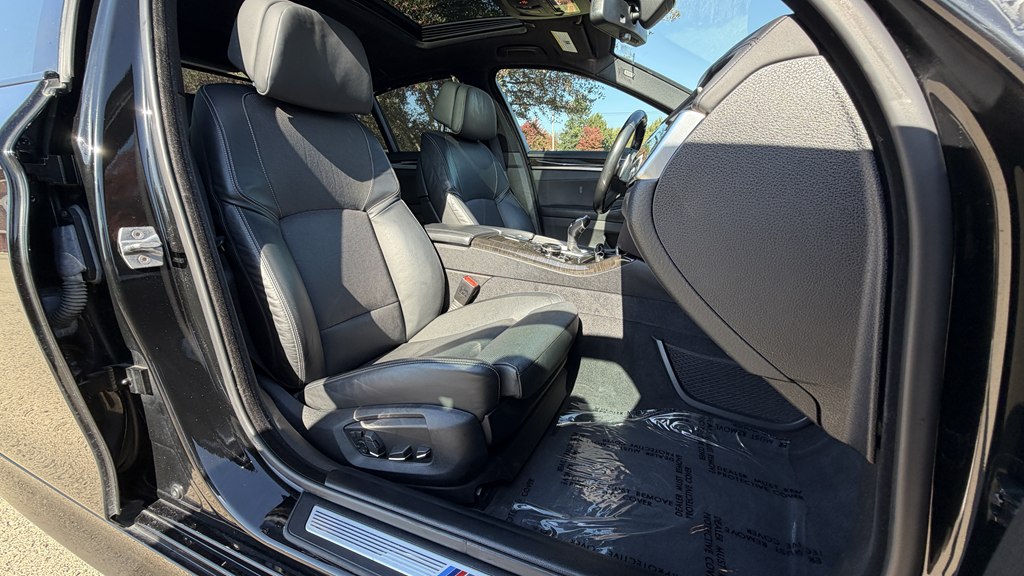 Photo 58 of this BMW 5 SERIES