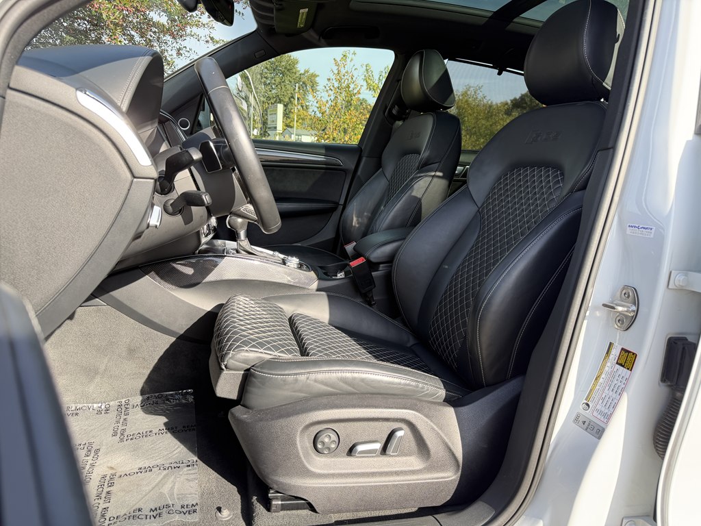 Photo 27 of this AUDI SQ5