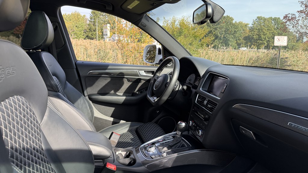 Photo 46 of this AUDI SQ5