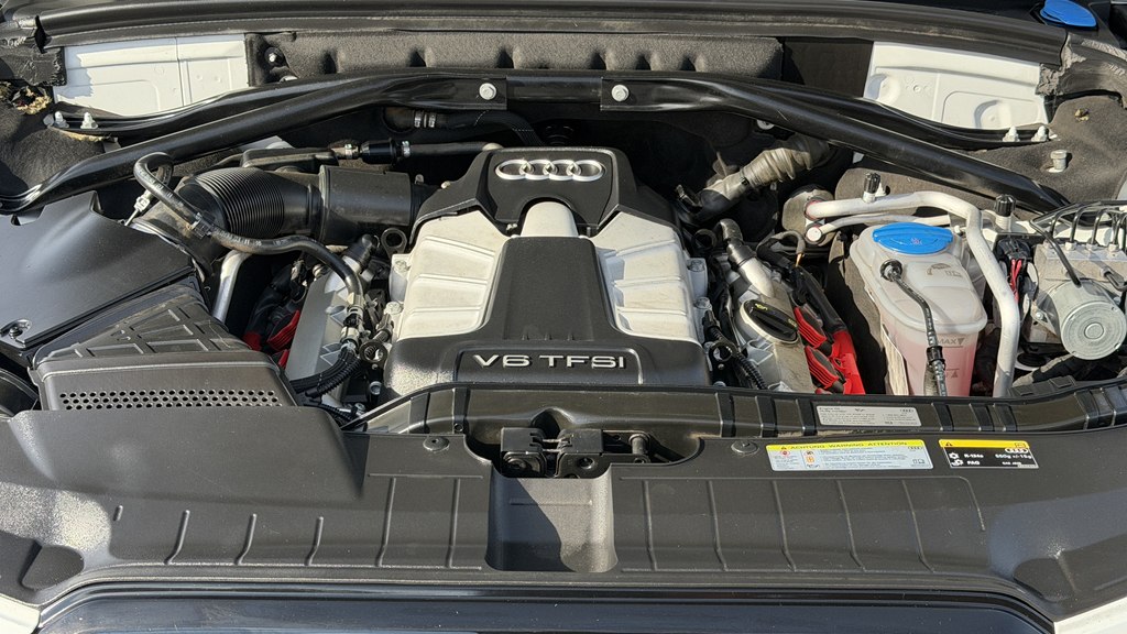 Photo 22 of this AUDI SQ5