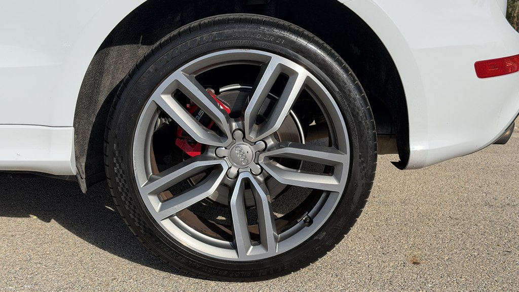 Photo 17 of this AUDI SQ5