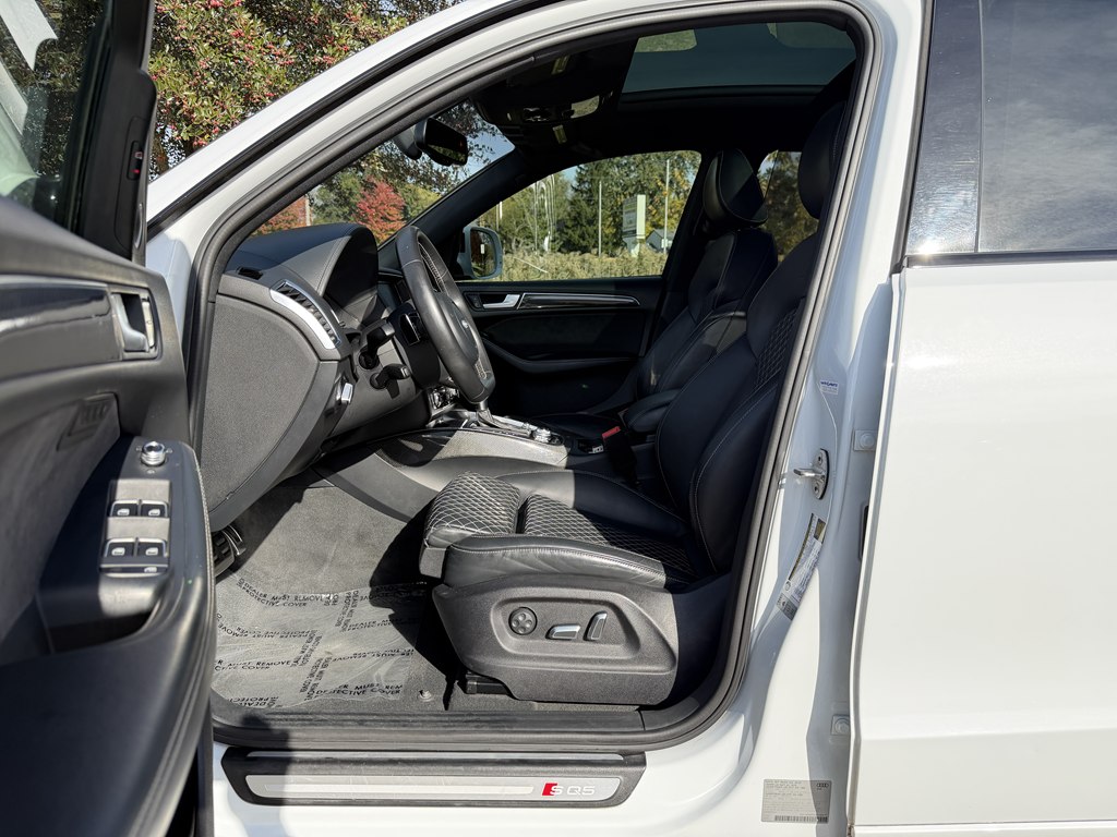 Photo 28 of this AUDI SQ5