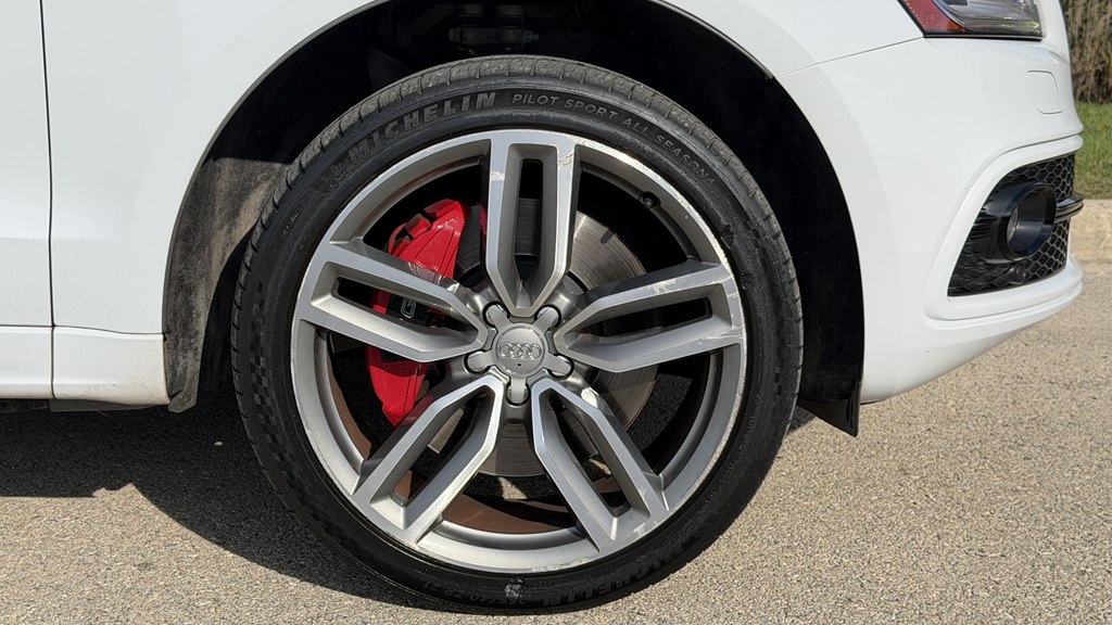Photo 18 of this AUDI SQ5