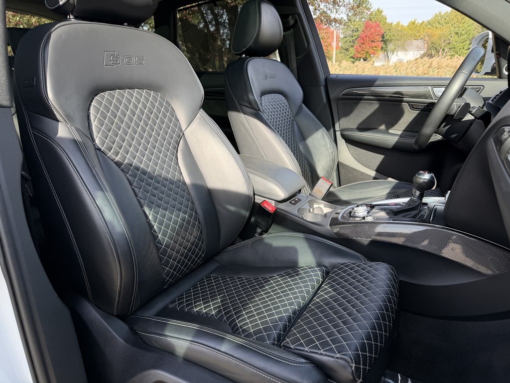 Photo 45 of this AUDI SQ5