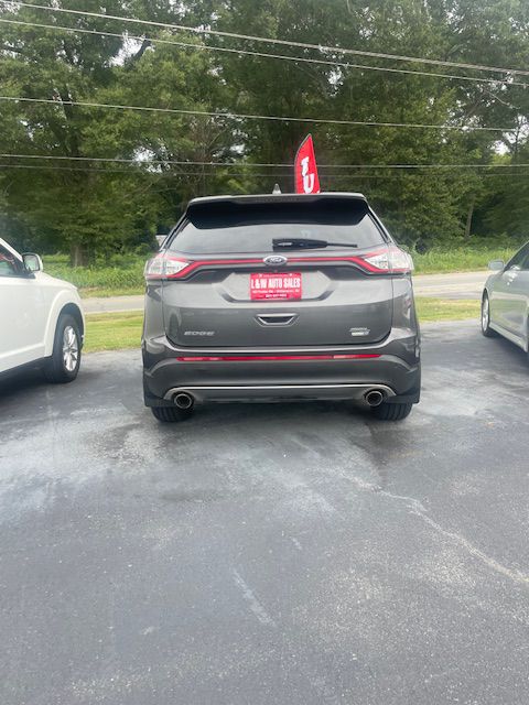 Photo 4 of this FORD EDGE