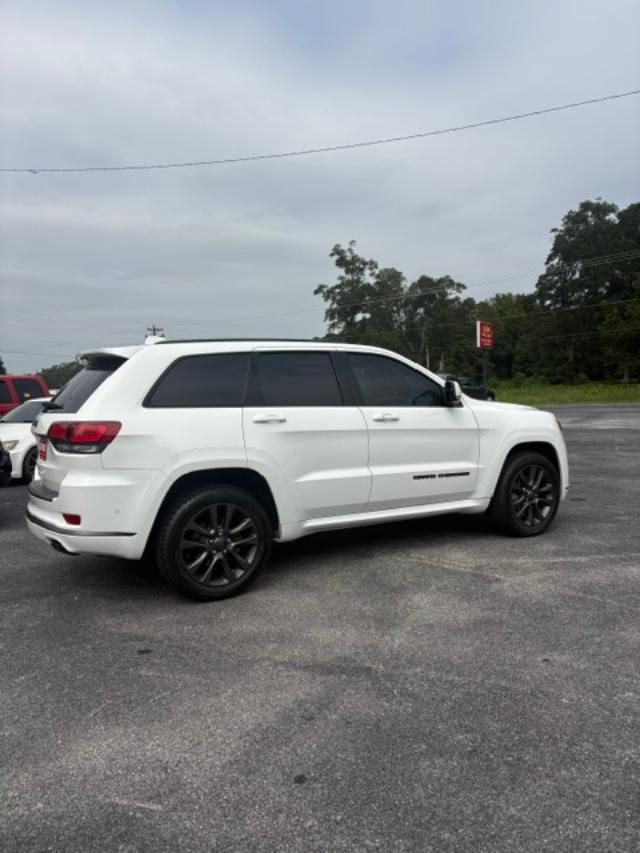 Photo 2 of this JEEP GRAND CHEROKEE