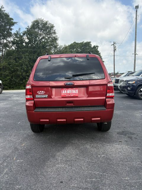 Photo 4 of this FORD ESCAPE