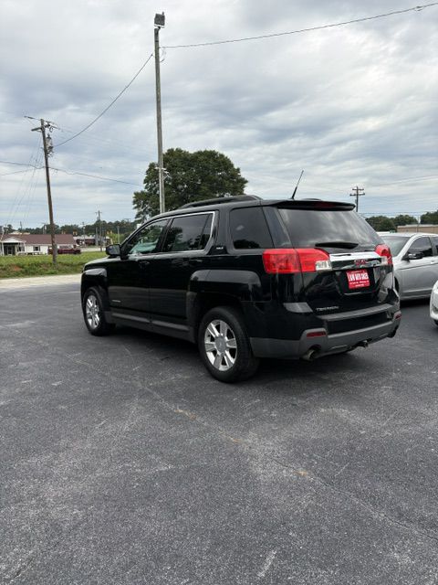 Photo 2 of this GMC TERRAIN
