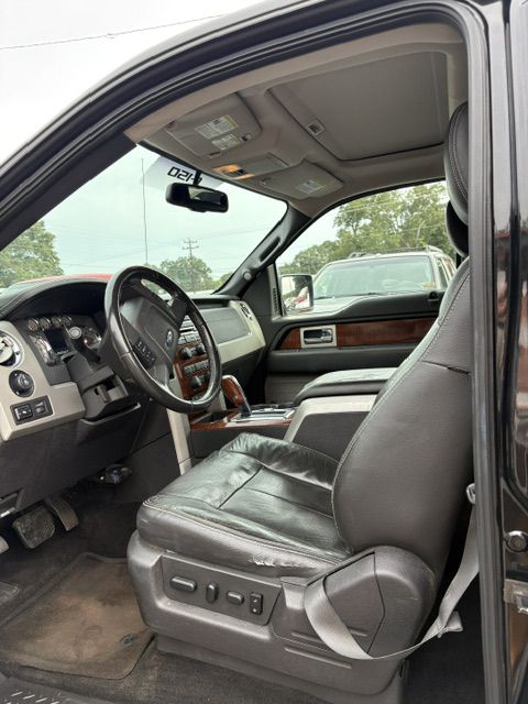 Photo 5 of this FORD F150