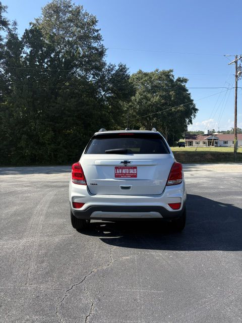 Photo 4 of this CHEVROLET TRAX