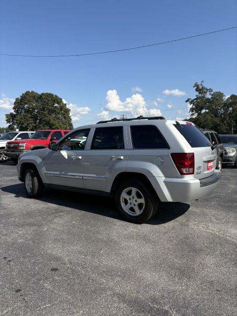 Photo 2 of this JEEP GRAND CHEROKEE