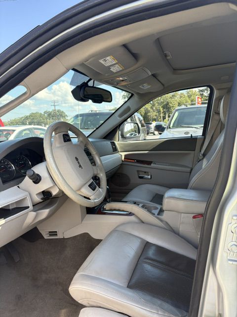 Photo 5 of this JEEP GRAND CHEROKEE