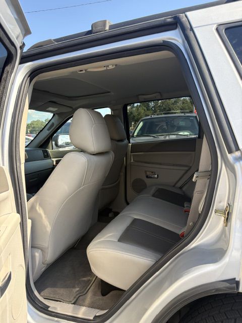 Photo 6 of this JEEP GRAND CHEROKEE