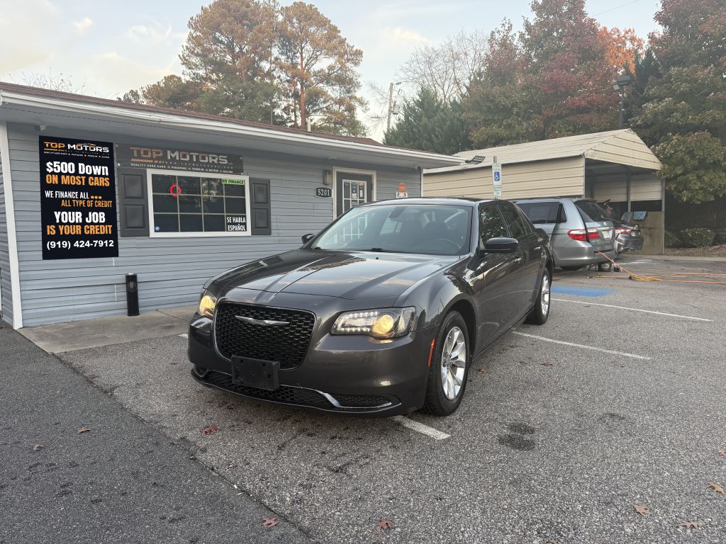 2019 CHRYSLER 300 TOURING's photo