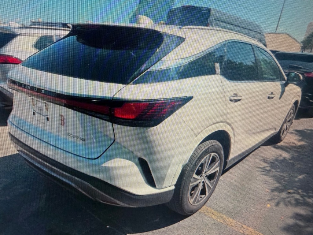 Photo 4 of this LEXUS RX 350
