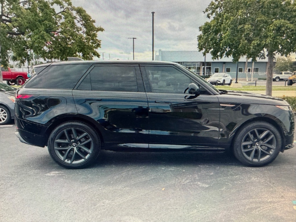 Photo 4 of this LAND ROVER RANGE ROVER SPO