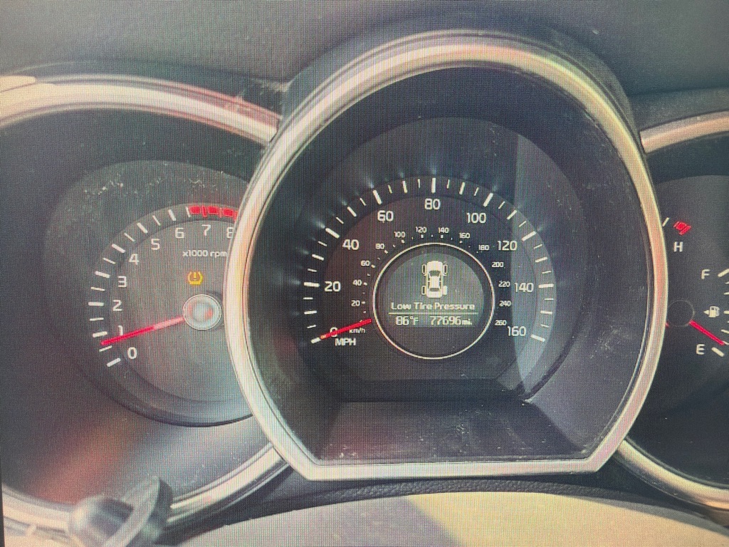 Photo 8 of this KIA OPTIMA