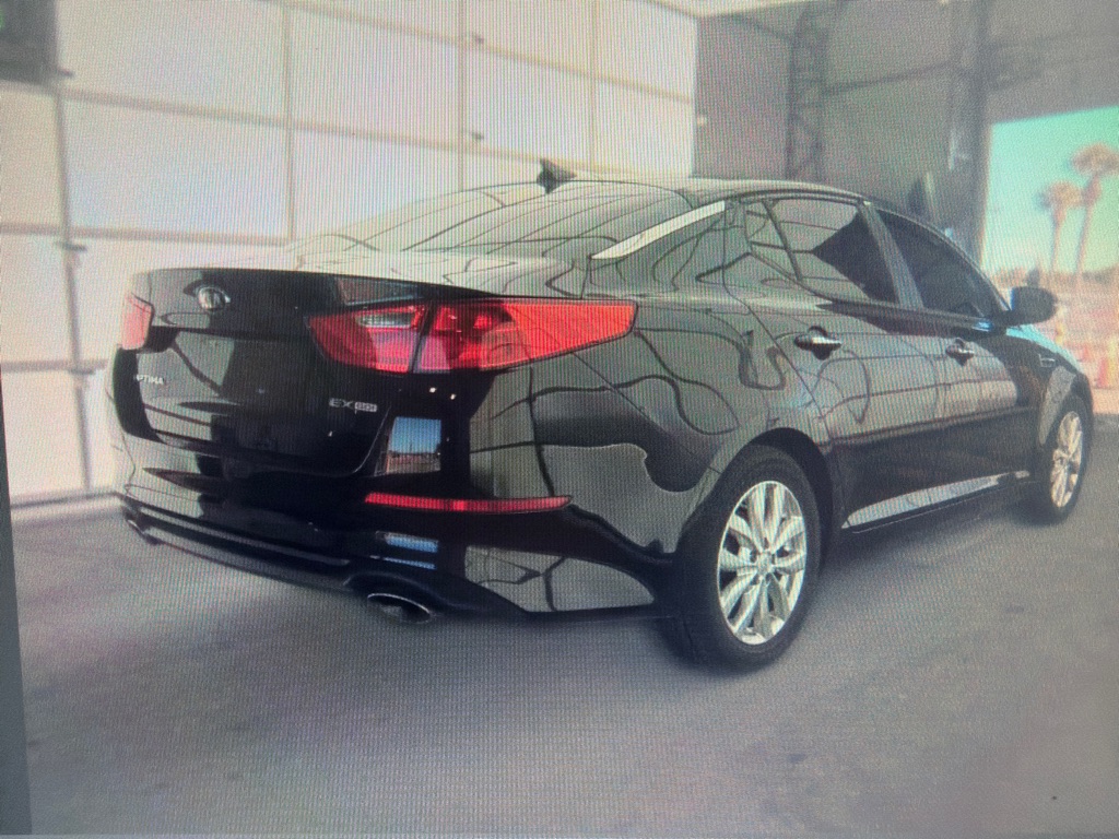 Photo 3 of this KIA OPTIMA