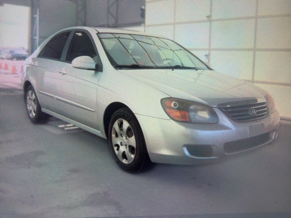 Photo 2 of this KIA SPECTRA