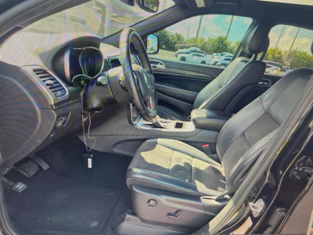 Photo 7 of this JEEP GRAND CHEROKEE