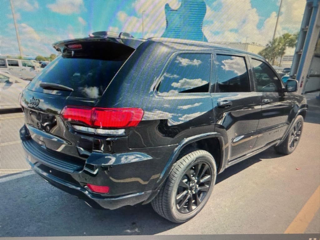 Photo 4 of this JEEP GRAND CHEROKEE