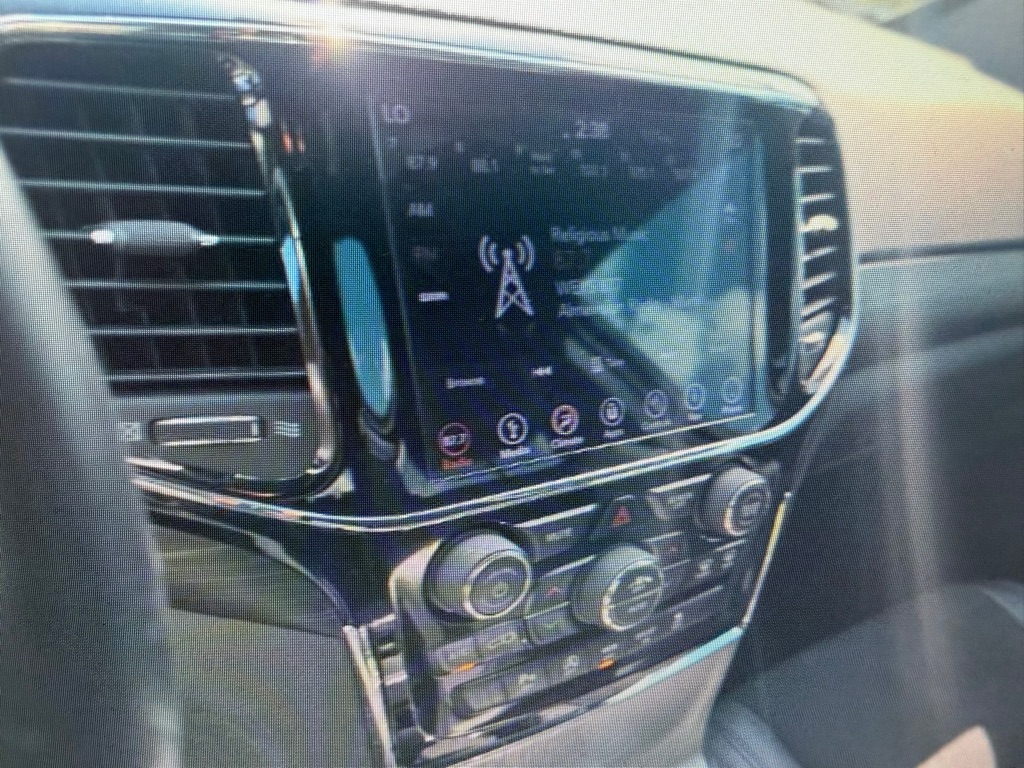 Photo 11 of this JEEP GRAND CHEROKEE