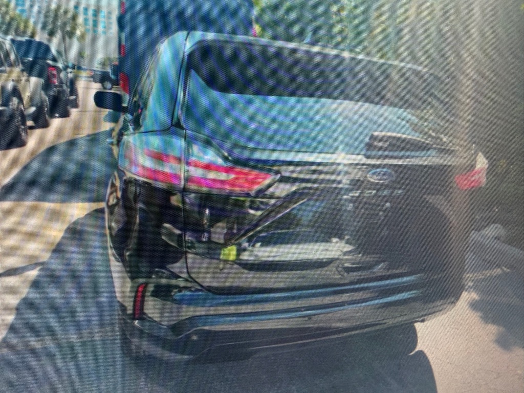Photo 5 of this FORD EDGE