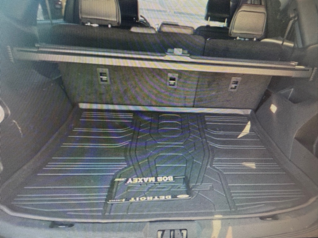 Photo 14 of this FORD EDGE