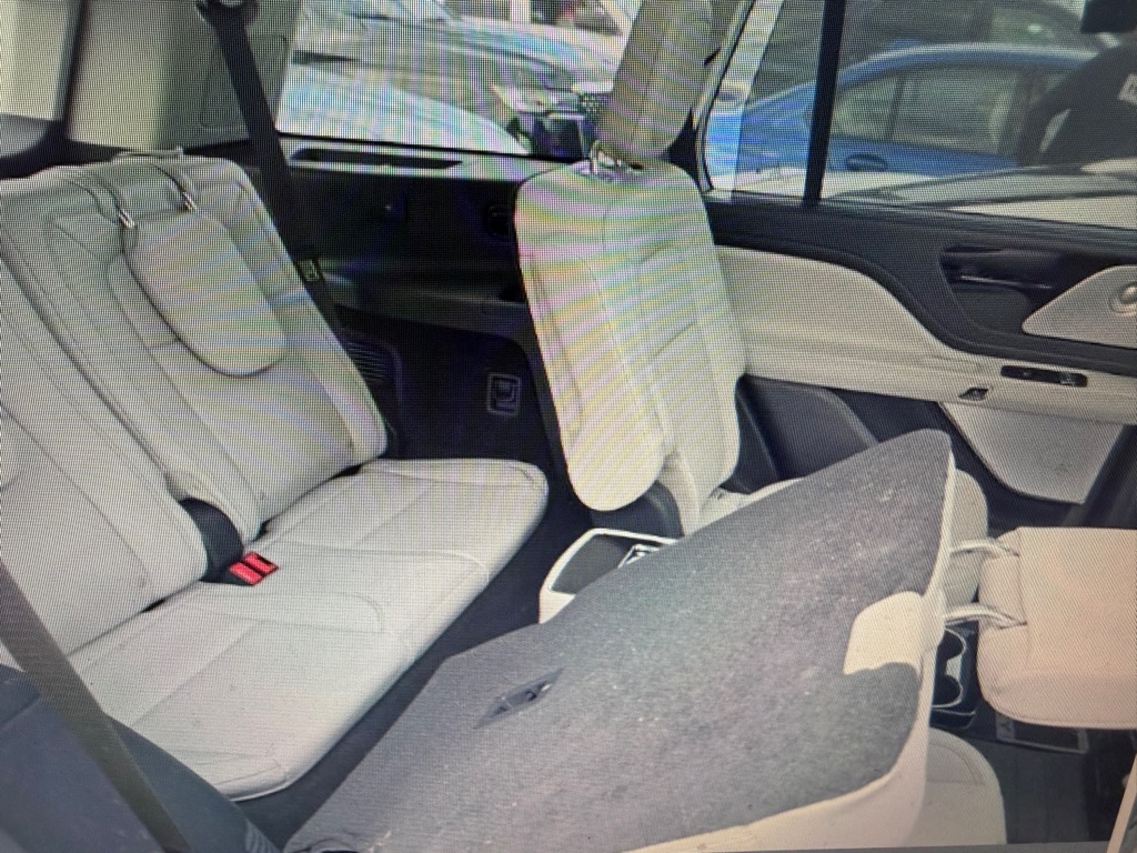 Photo 13 of this LINCOLN AVIATOR