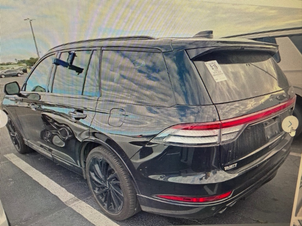 Photo 5 of this LINCOLN AVIATOR