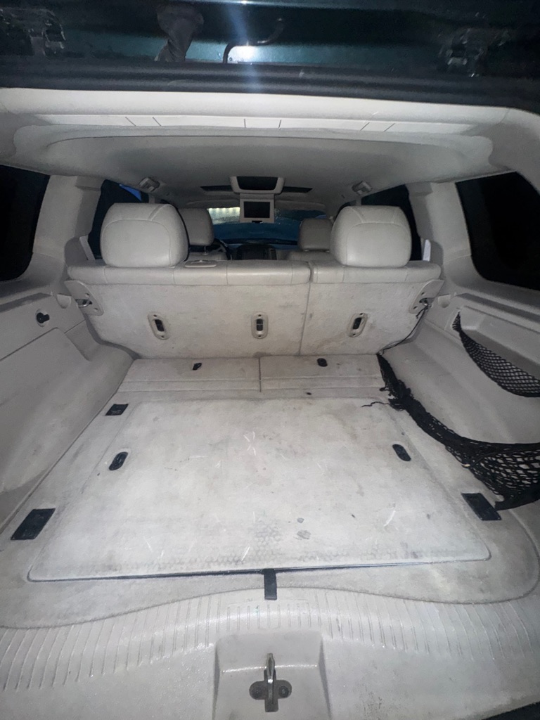 Additional photo of vehicle.