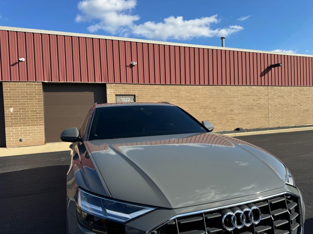 Photo 8 of this AUDI Q8