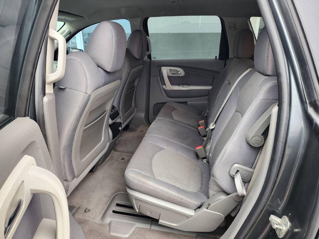 Photo 15 of this CHEVROLET TRAVERSE