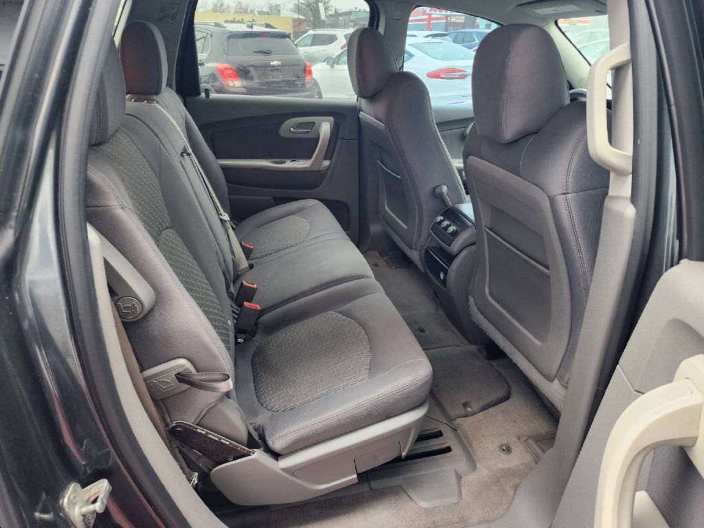 Photo 14 of this CHEVROLET TRAVERSE