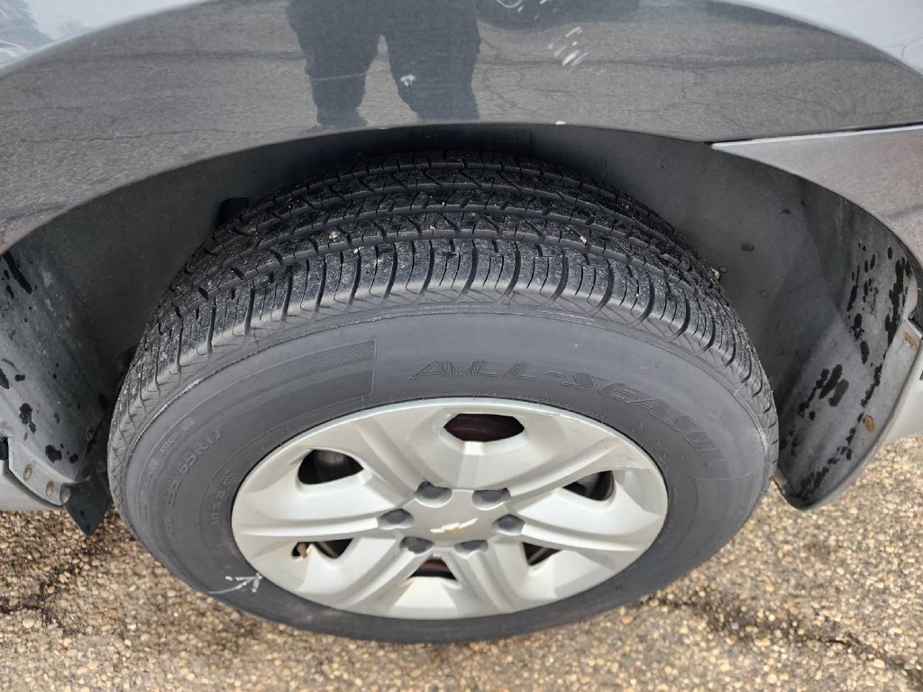 Photo 9 of this CHEVROLET TRAVERSE