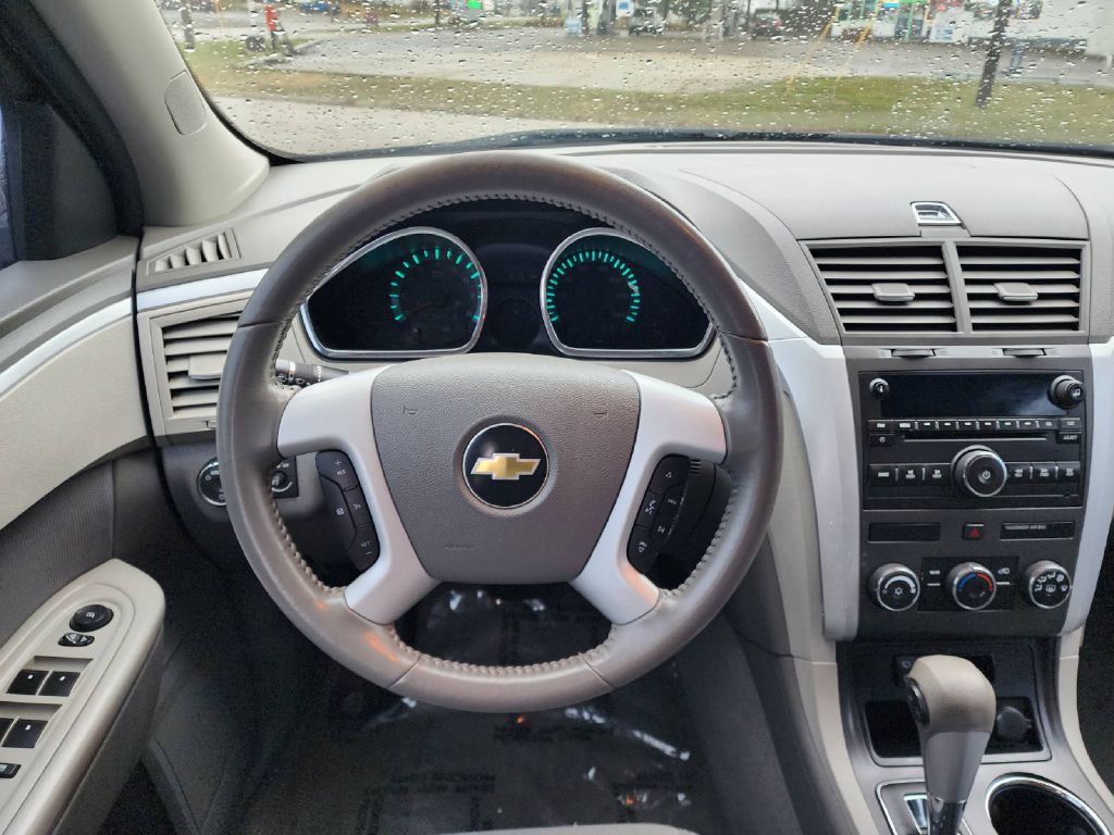 Photo 10 of this CHEVROLET TRAVERSE