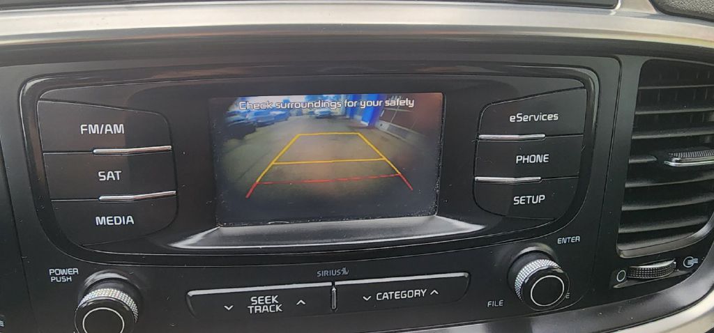 Photo 16 of this KIA SORENTO
