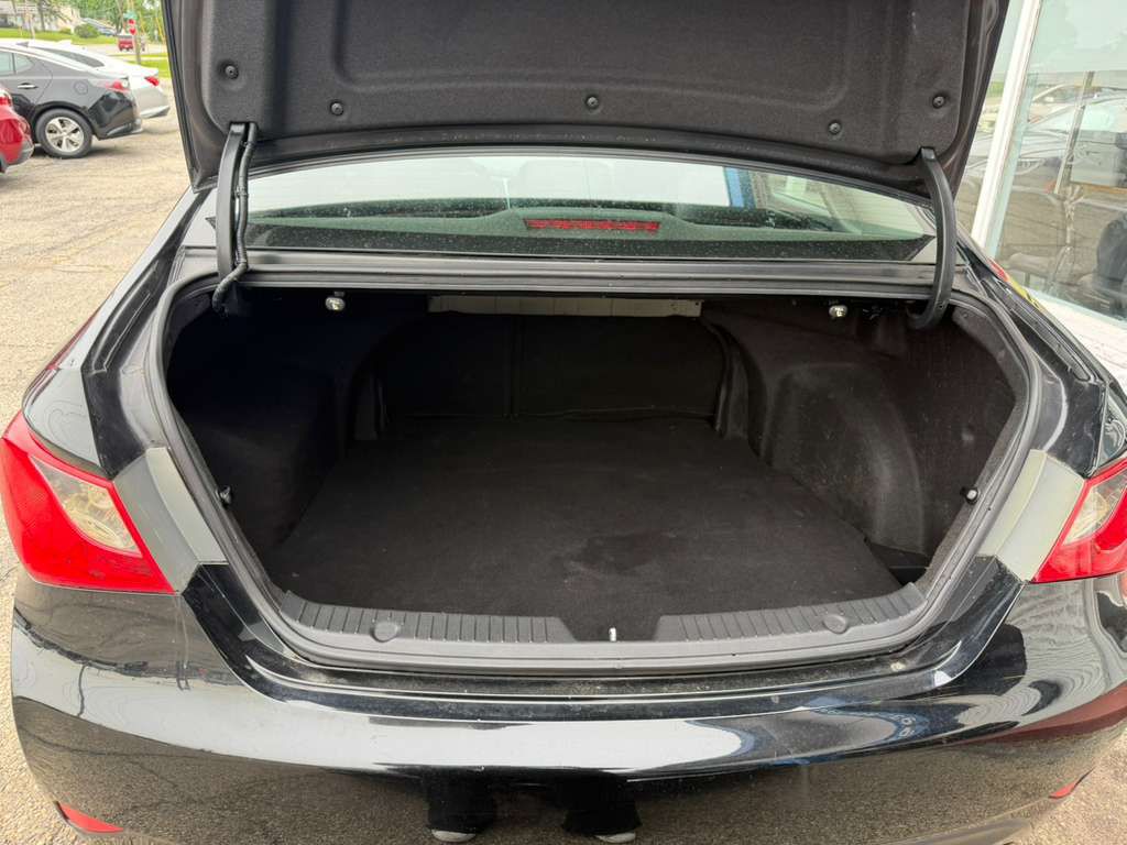 Photo 7 of this HYUNDAI SONATA