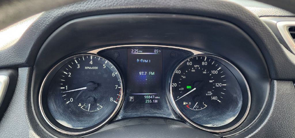 Photo 15 of this NISSAN ROGUE