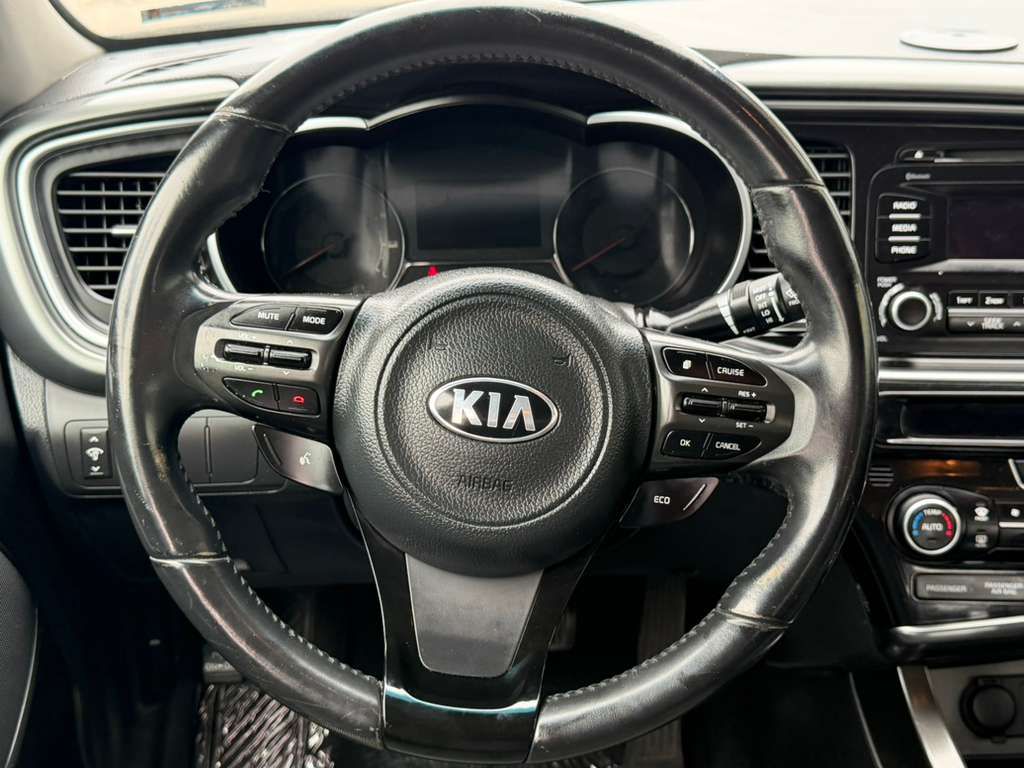 Photo 10 of this KIA OPTIMA HYBRID